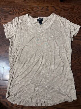 SWS Collection Women's Beige V-Neck Short Sleeve Tee